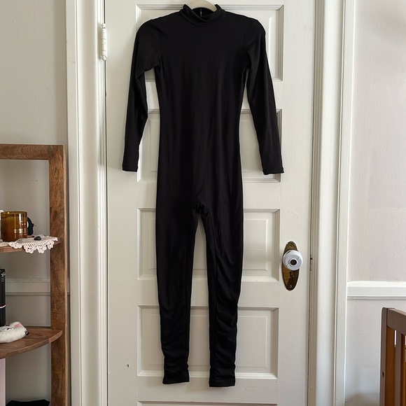 Bumpsuit maternity mock neck jumpsuit in black - Picture 2 of 4